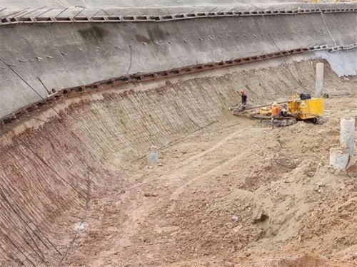 兴宁基坑边坡加固